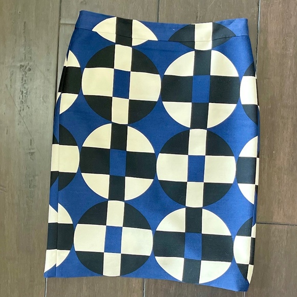 SALE! J. CREW No. 2 Pencil Skirt Black/Blue/Cream Geometric Circle Print: Size 4 - Picture 2 of 9